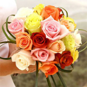 What flower colors are best for weddings?